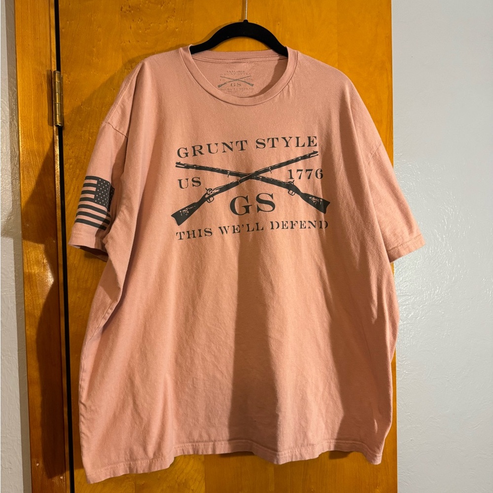 Grunt Style Men's Light Pink/Salmon Graphic Tee